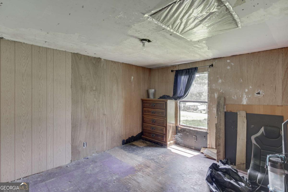 4005 C Rogers Road Property Photo 20