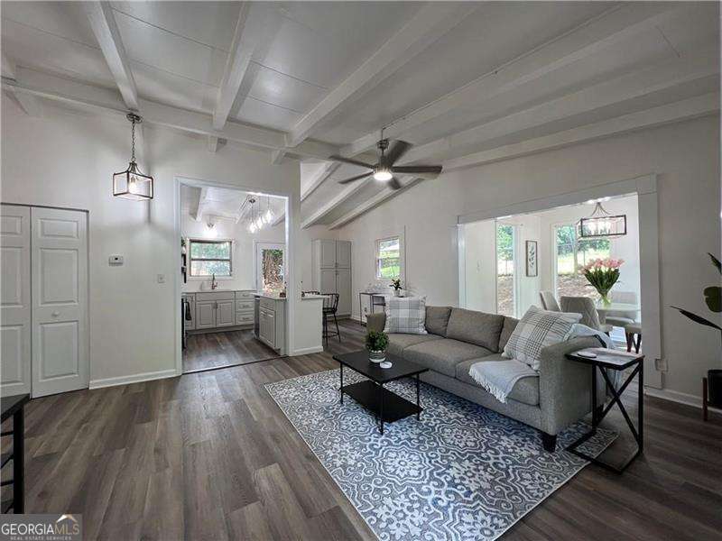 2956 Monterey Drive Property Photo 3