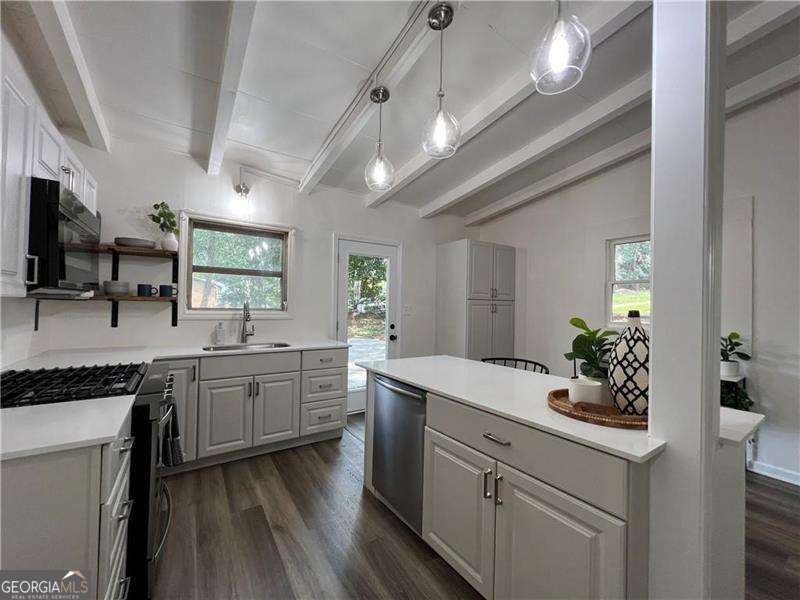 2956 Monterey Drive Property Photo 8