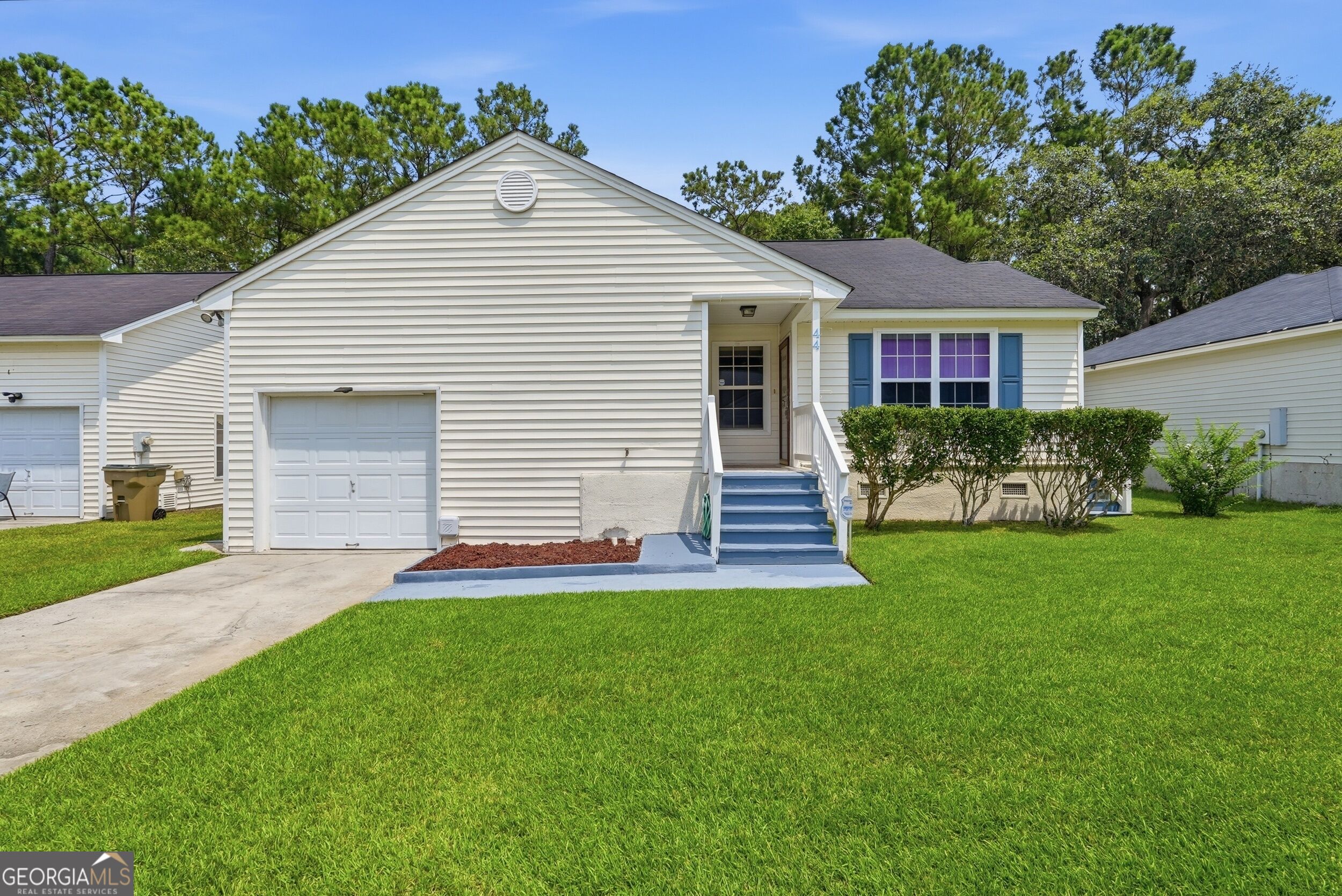 44 Leeward Drive Property Photo 1