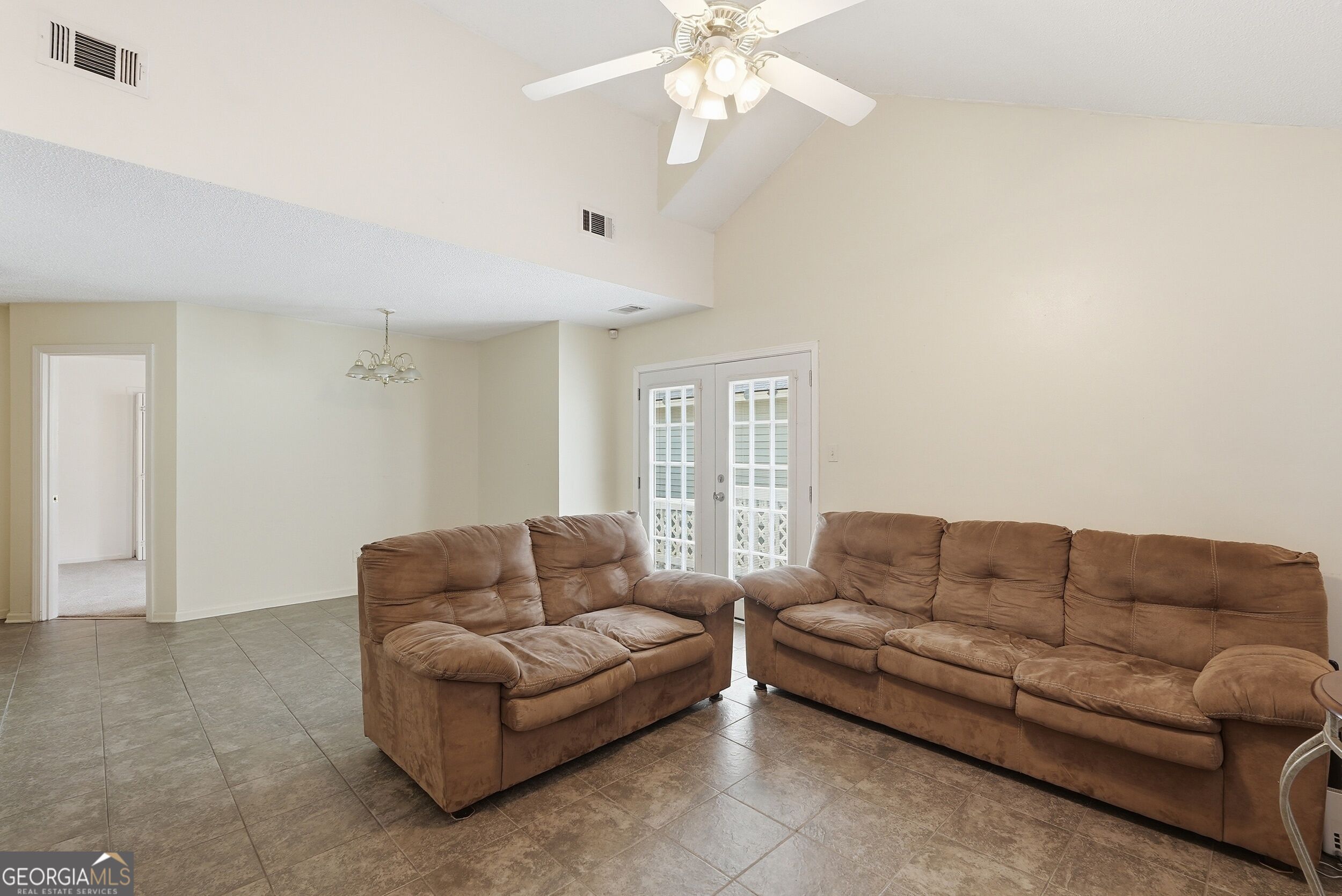 44 Leeward Drive Property Photo 5