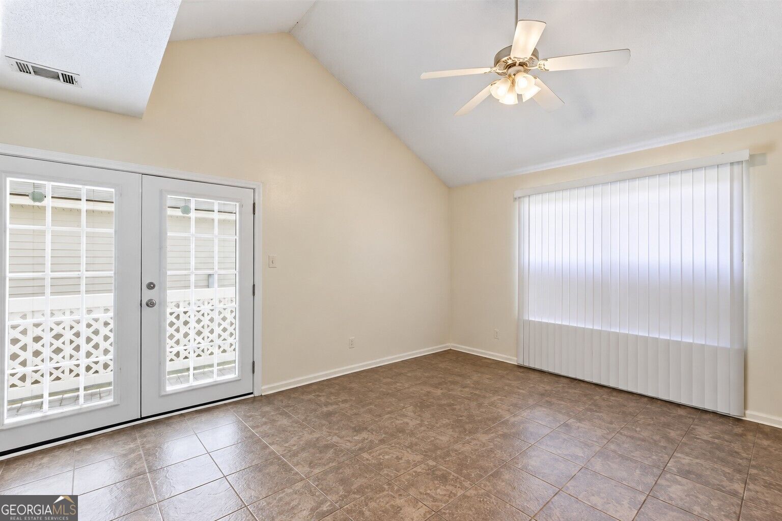 44 Leeward Drive Property Photo 5