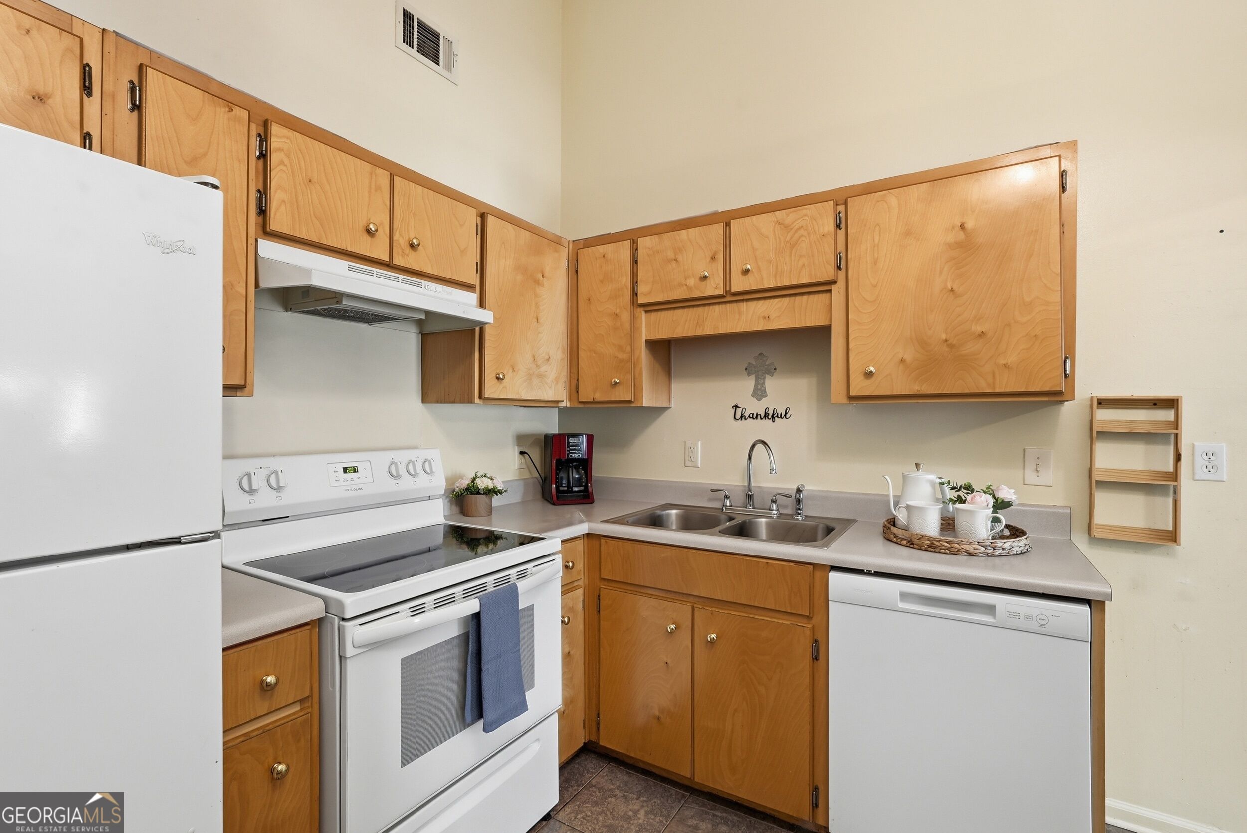44 Leeward Drive Property Photo 11
