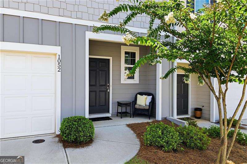 1052 Paddington Drive Property Photo 2