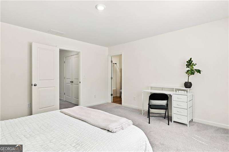 1052 Paddington Drive Property Photo 14