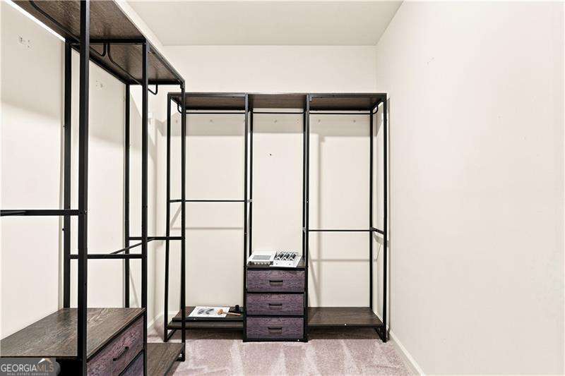 1052 Paddington Drive Property Photo 16