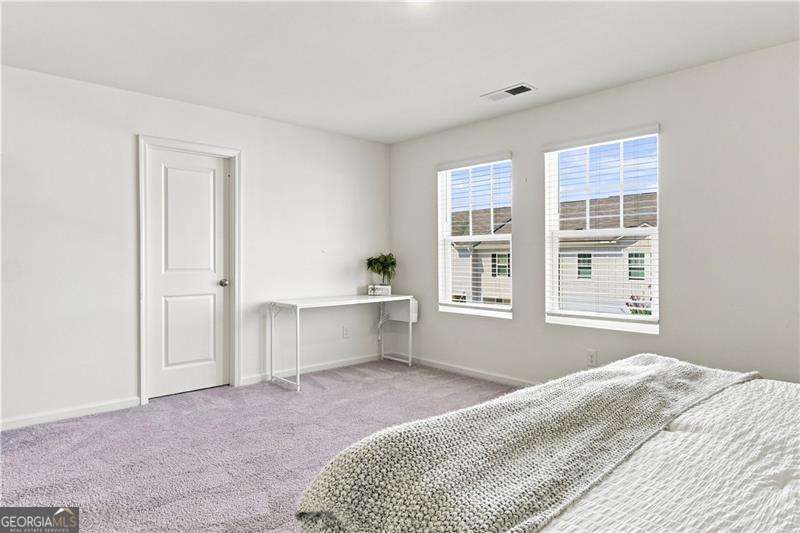 1052 Paddington Drive Property Photo 19