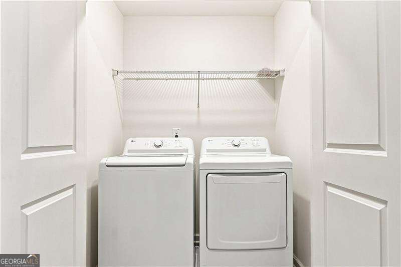 1052 Paddington Drive Property Photo 21