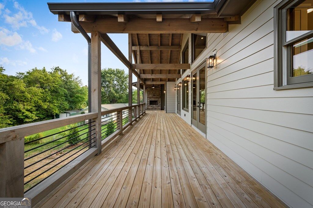 287 State Street Property Photo 44