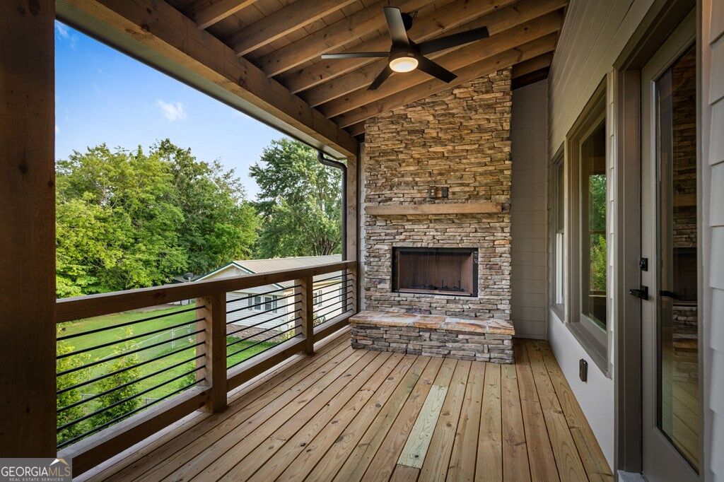 287 State Street Property Photo 46