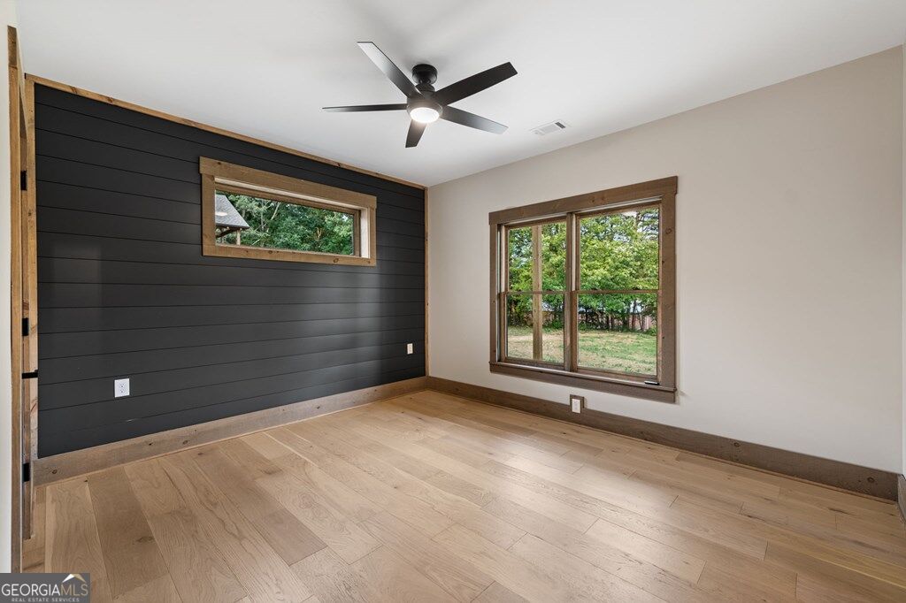 287 State Street Property Photo 52