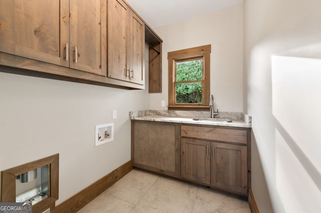287 State Street Property Photo 69