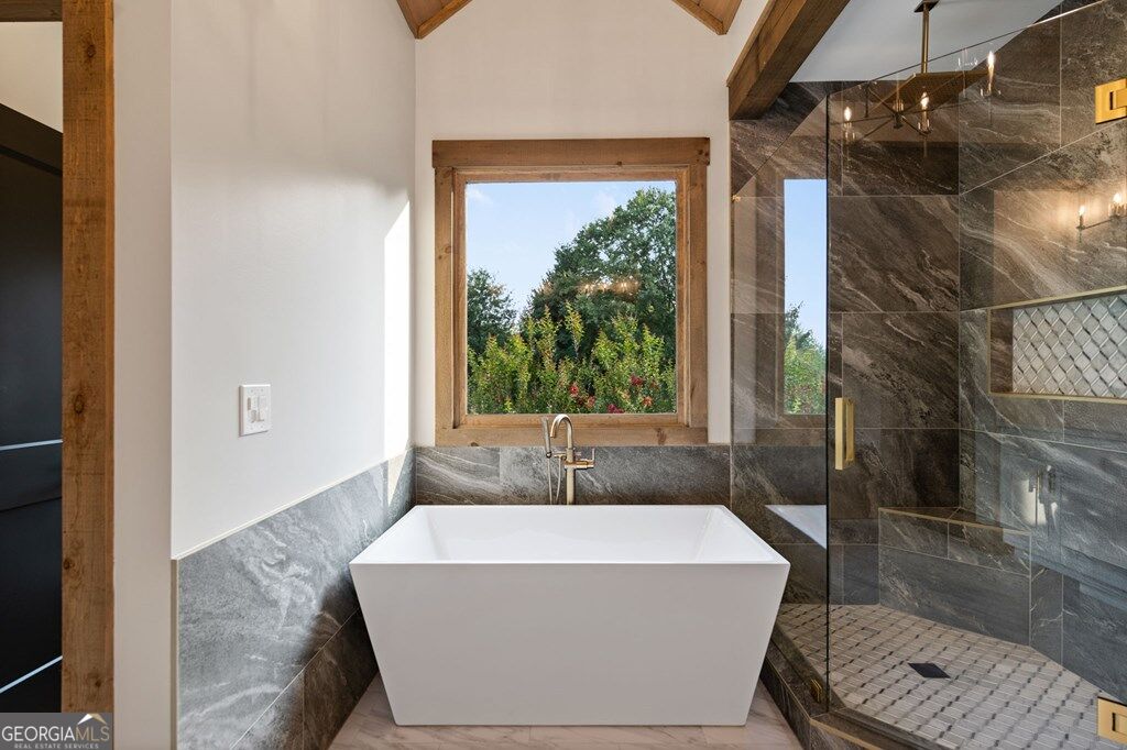 287 State Street Property Photo 75
