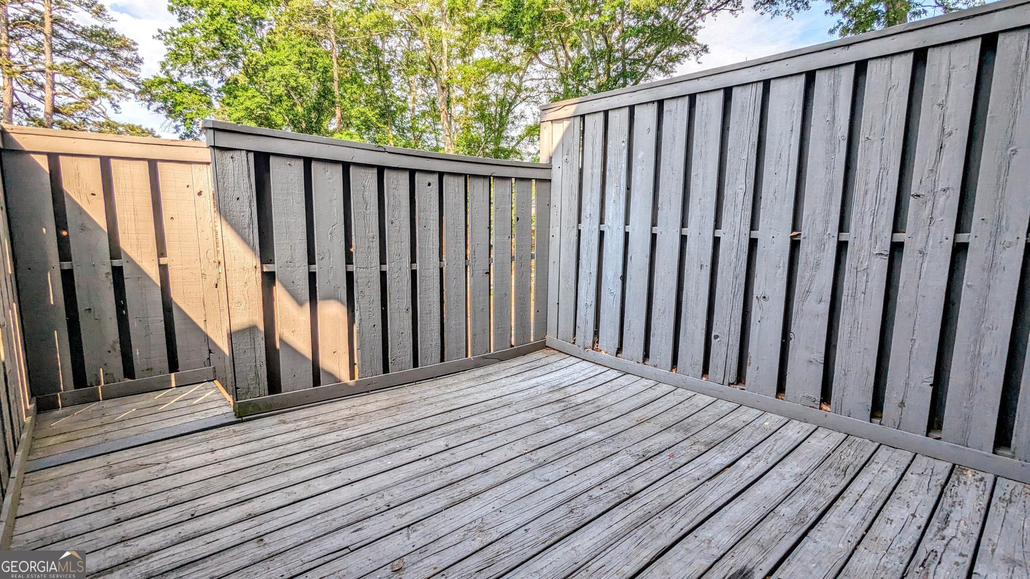 1235 Riverside Drive # F5 Property Photo 9