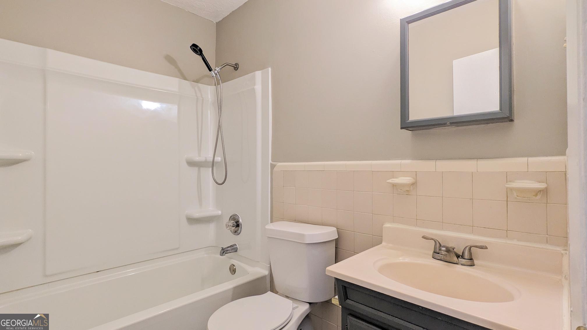 1235 Riverside Drive # F5 Property Photo 14