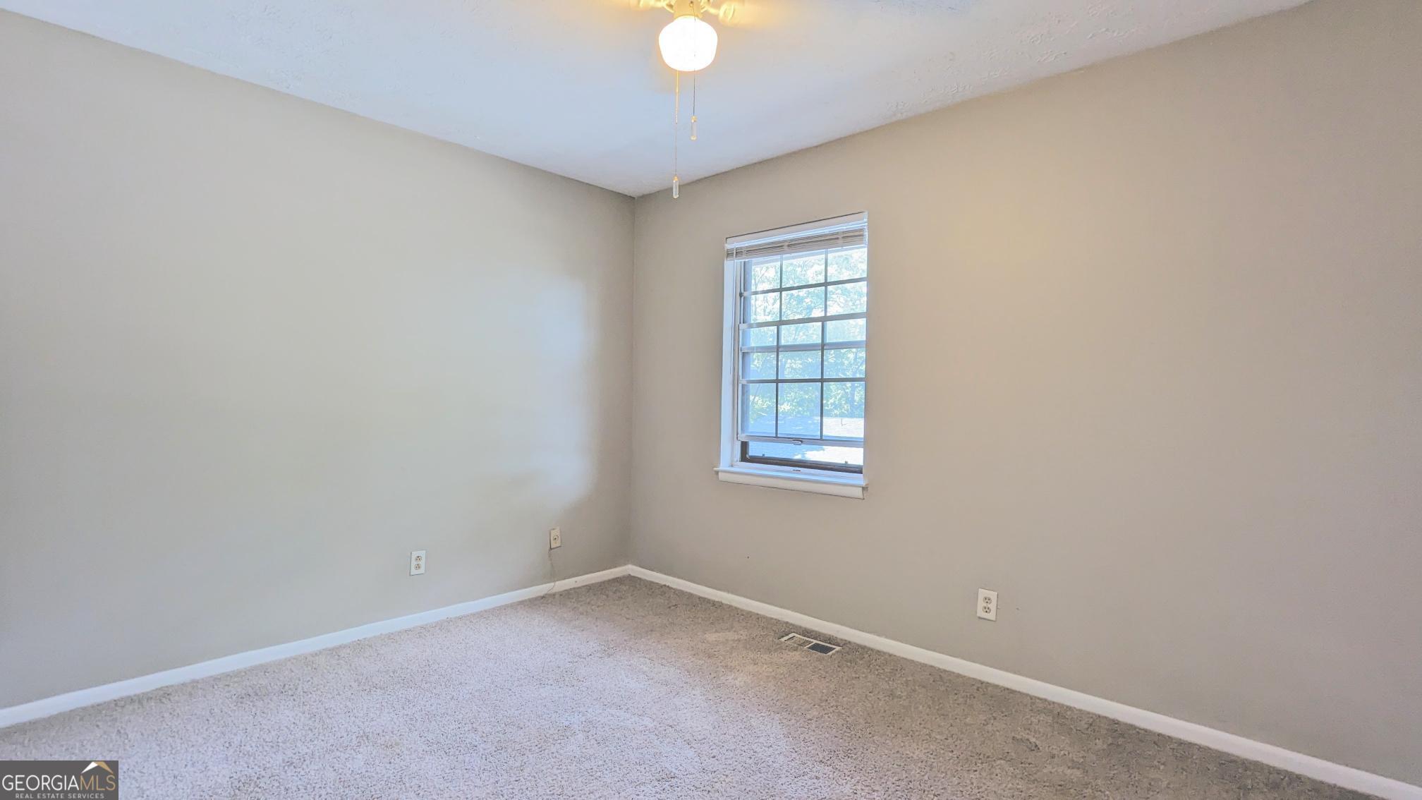 1235 Riverside Drive # F5 Property Photo 15