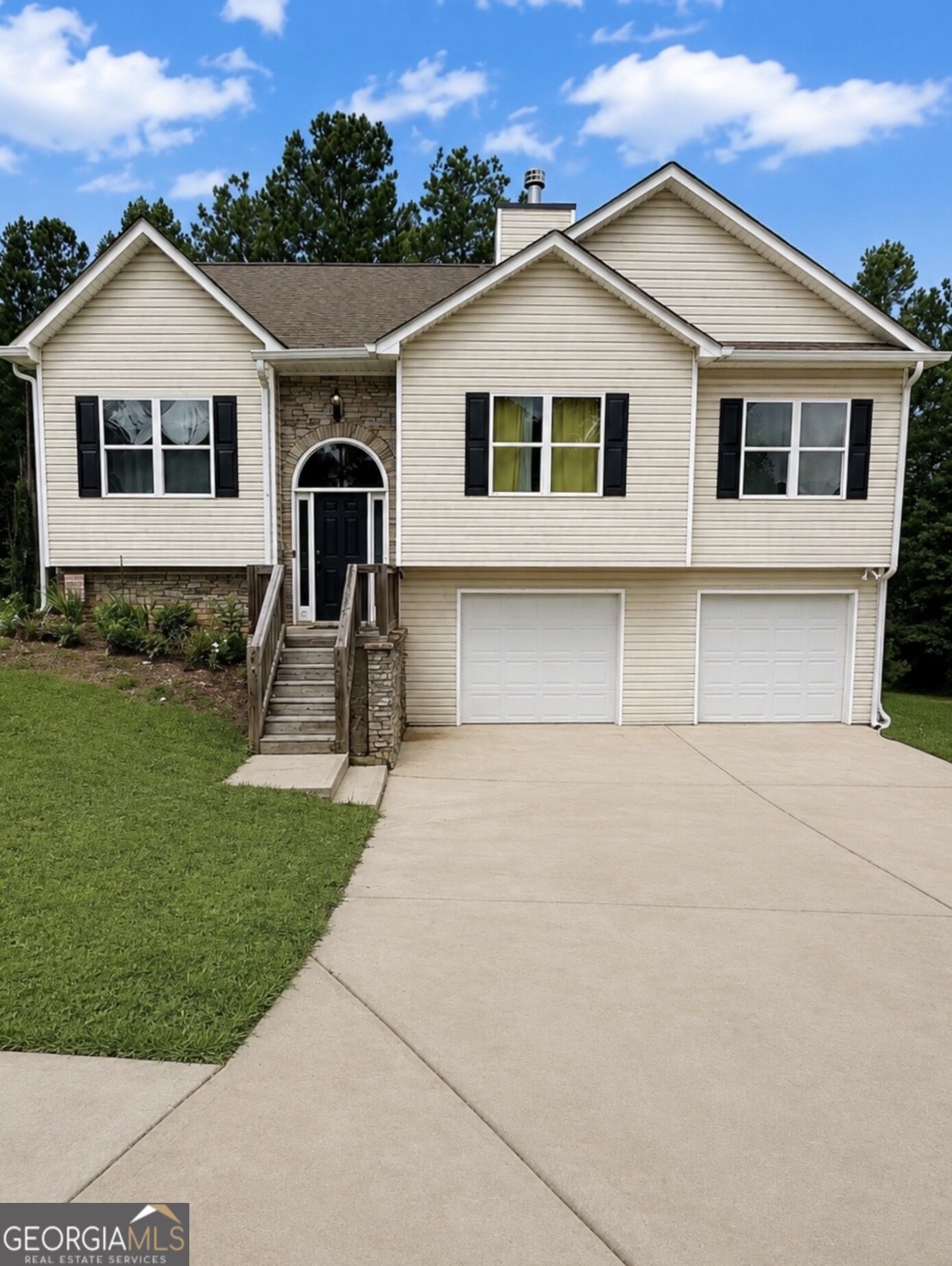 103 Woodside Court
