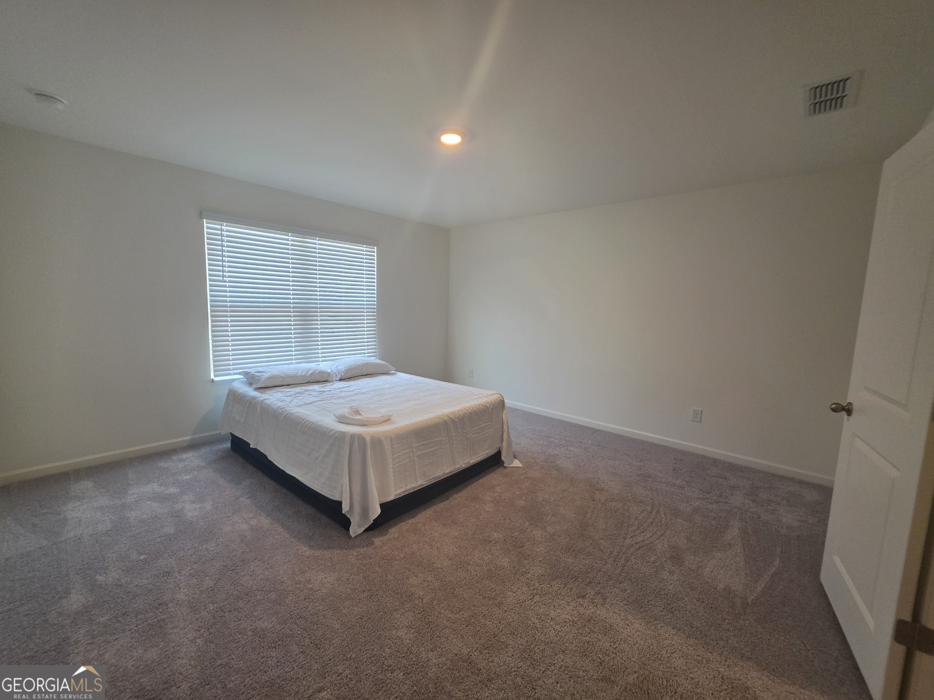 43 Rydal Way Property Photo 6