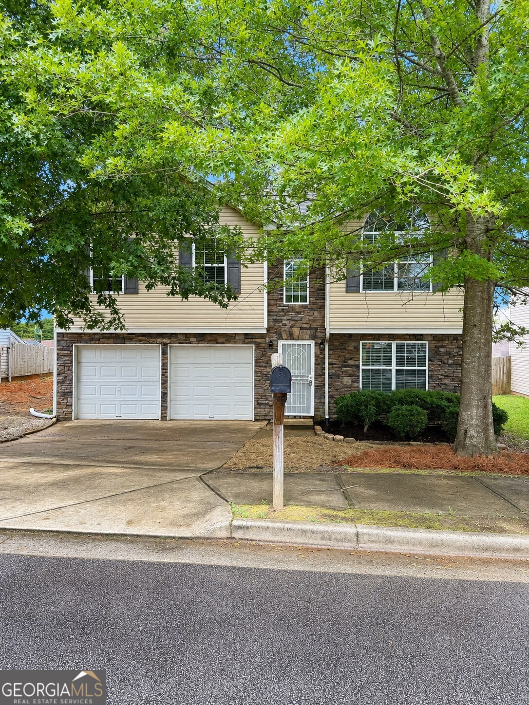 2628 Patriots Road Property Photo 1
