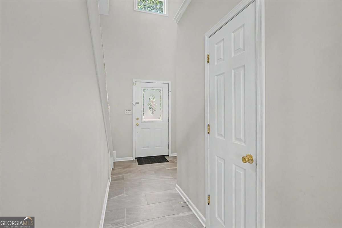 665 Peachtree Trail Drive Property Photo 4