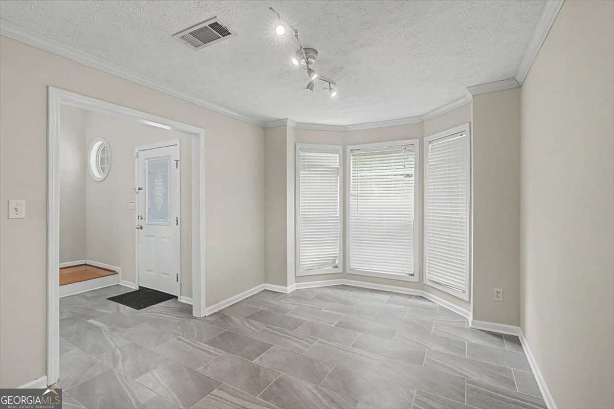 665 Peachtree Trail Drive Property Photo 5