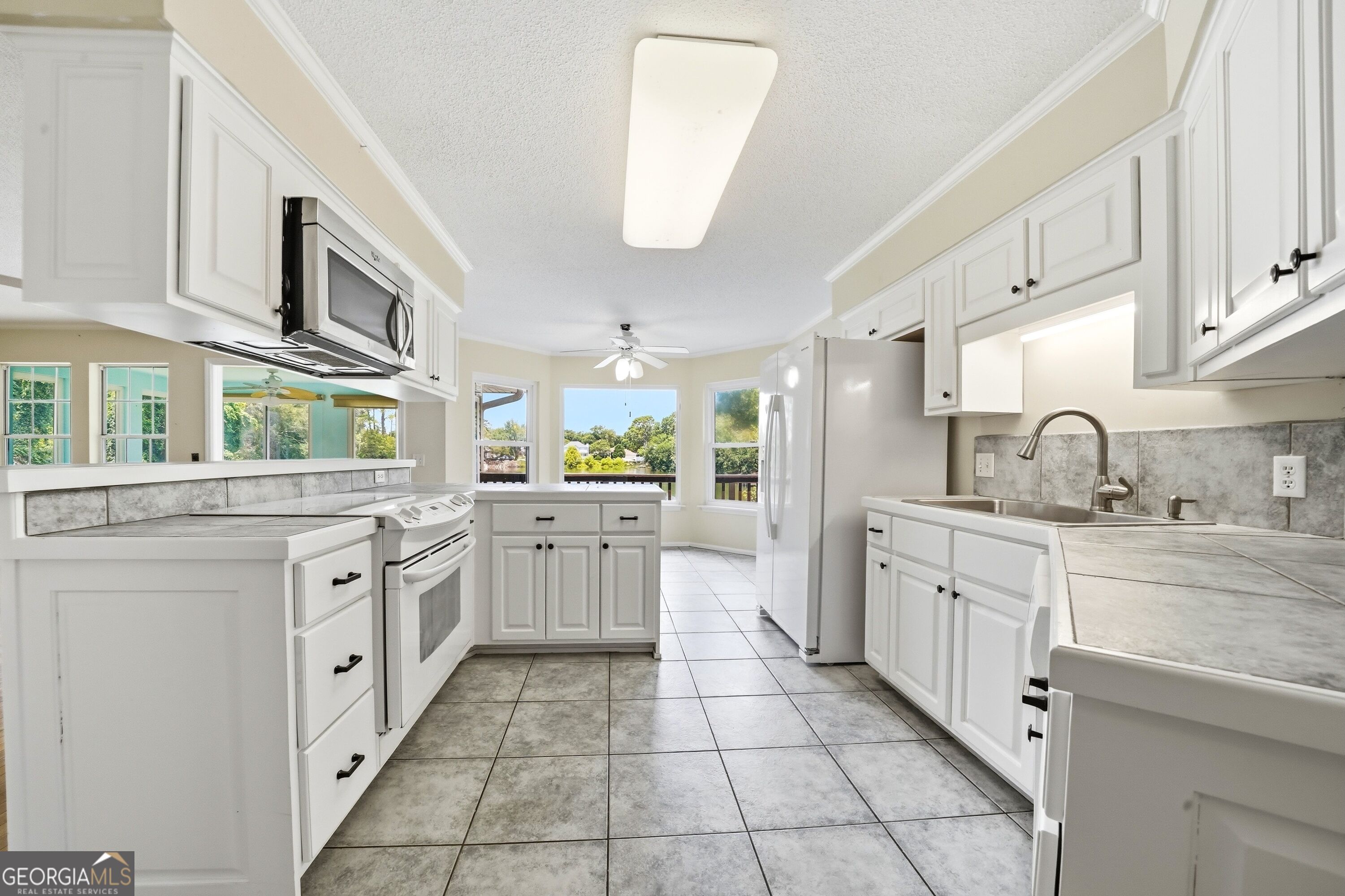 109 Sandcastle Way Property Photo 9