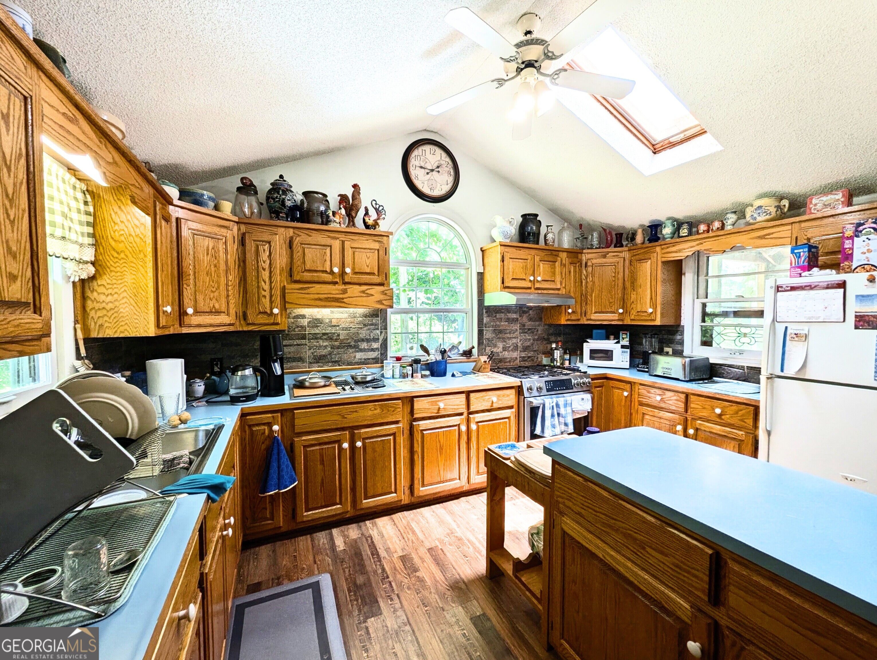 169 E Vineyard Road Property Photo 27