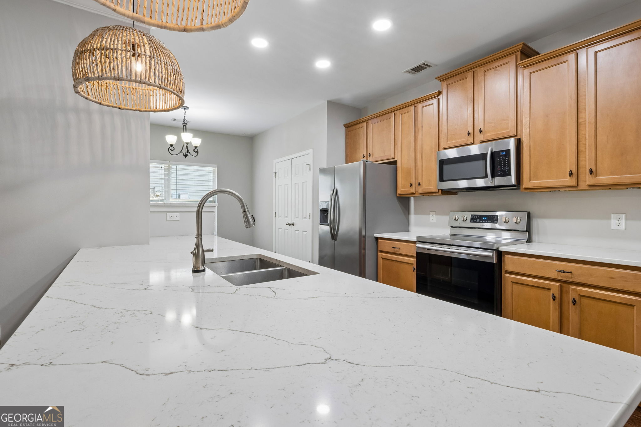 7051 Silk Tree Pointe Property Photo 7