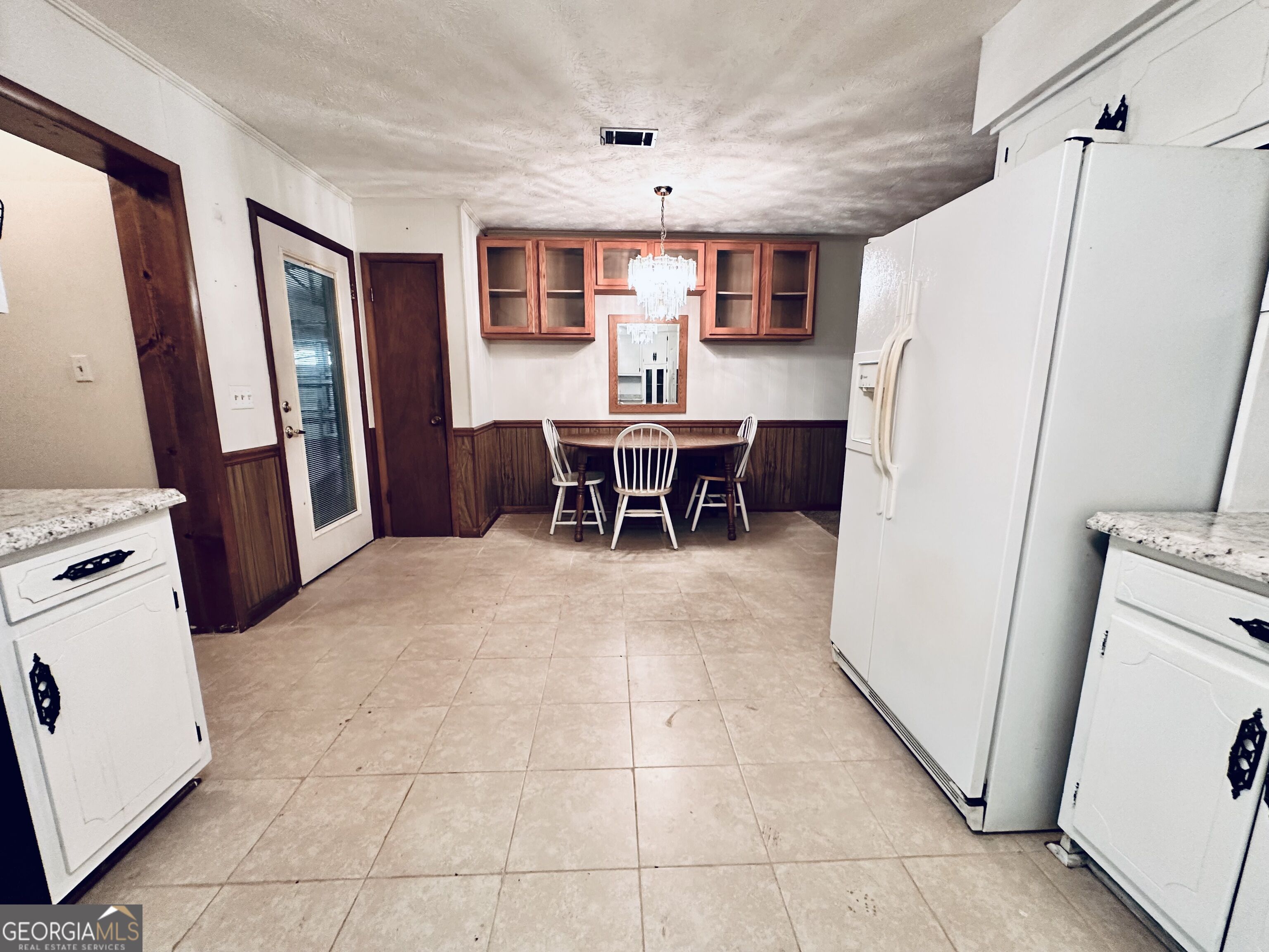 6009 James Street Property Photo 25