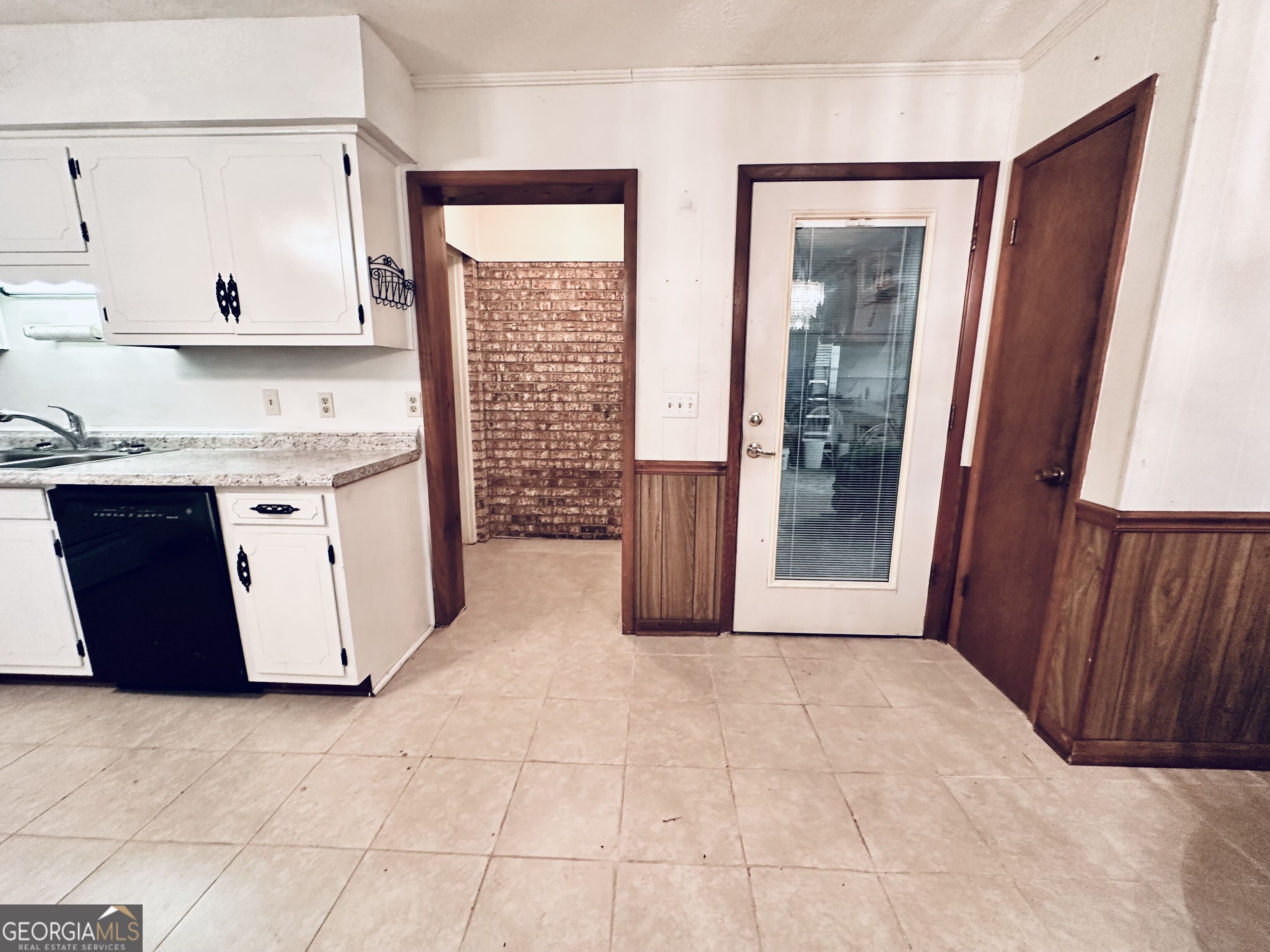 6009 James Street Property Photo 26