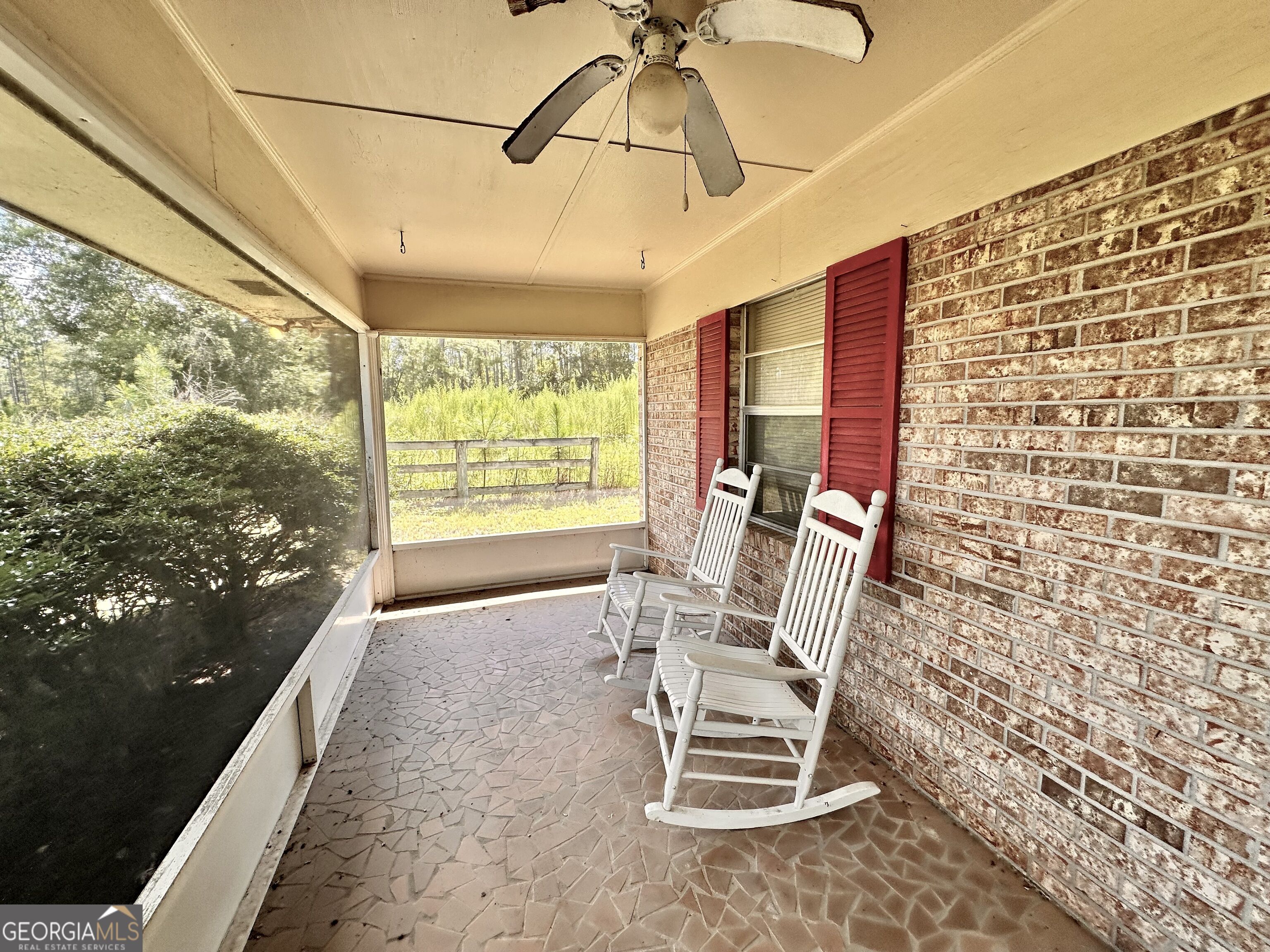 6009 James Street Property Photo 42