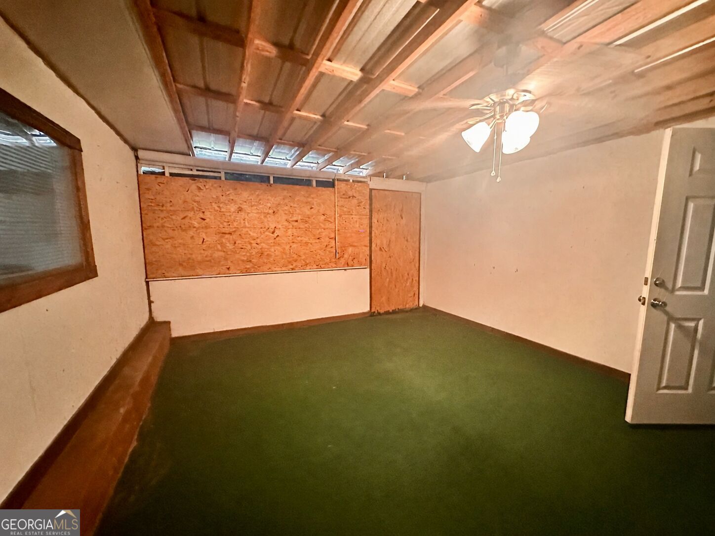 6009 James Street Property Photo 47