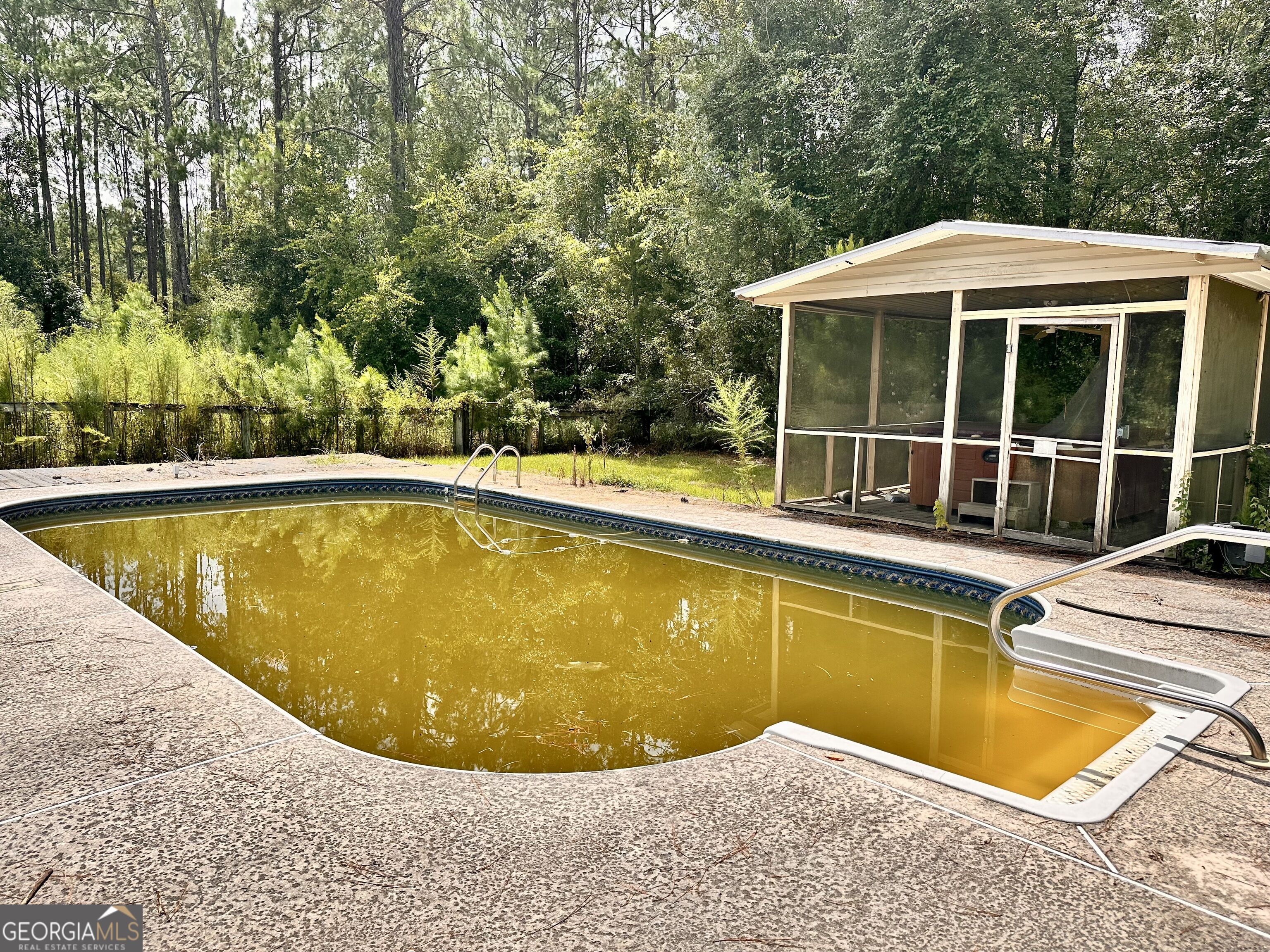6009 James Street Property Photo 52