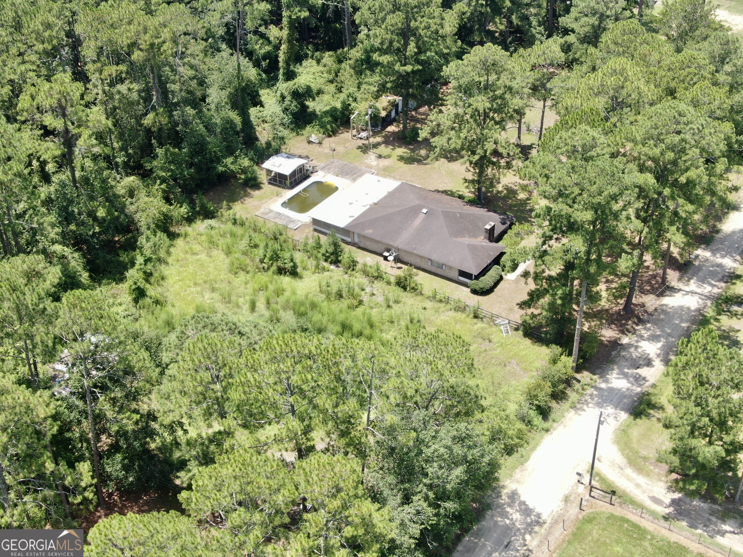 6009 James Street Property Photo 58
