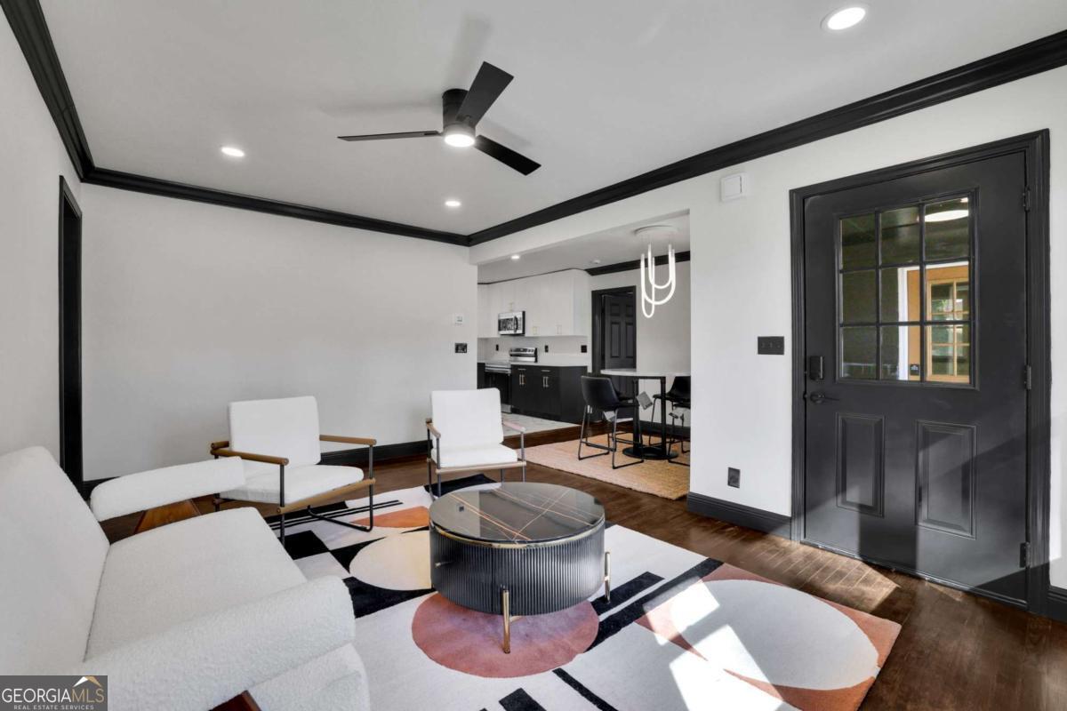 1722 San Gabriel Avenue Property Photo 2