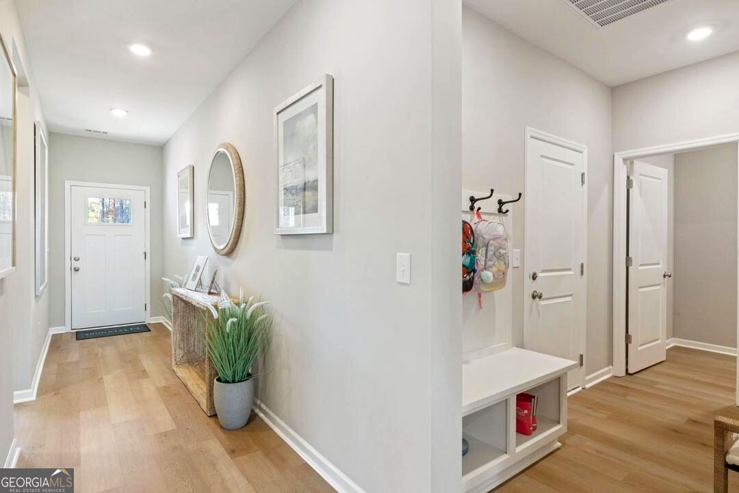 101 Buttercup Pl Property Photo 3