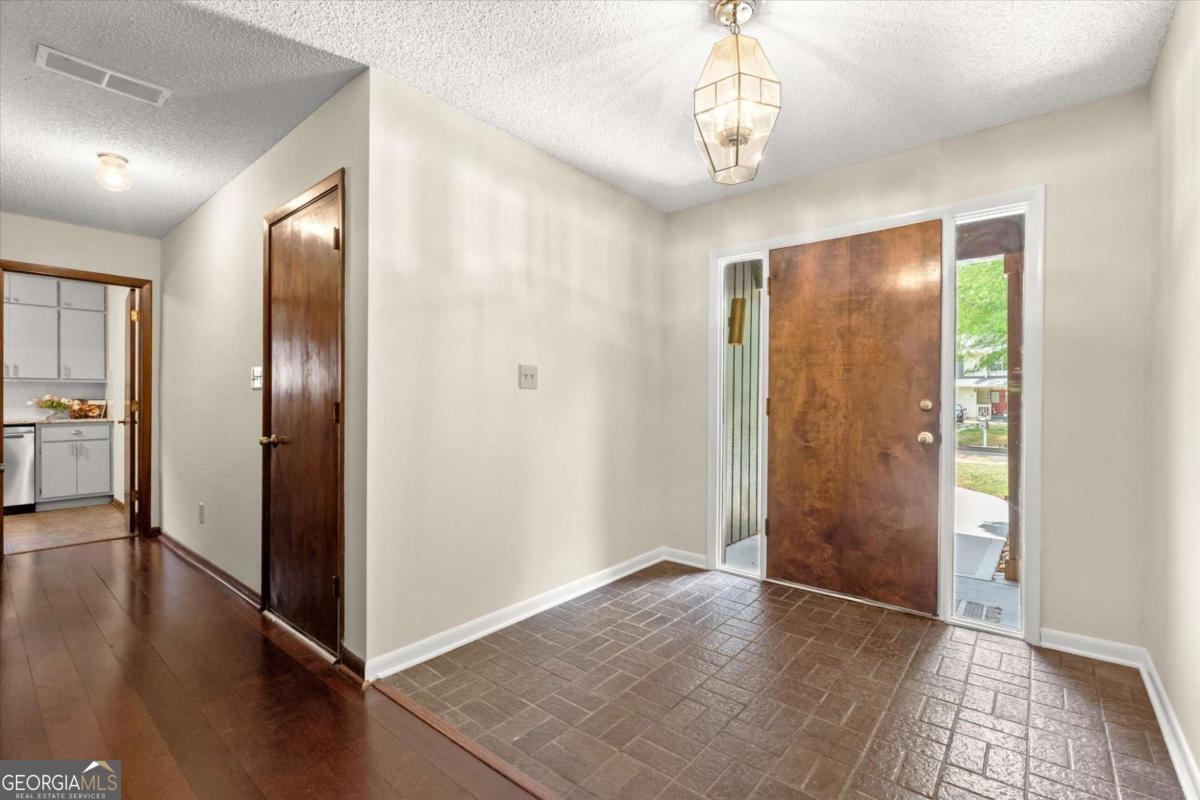 20 Sweetwood Court Property Photo 14