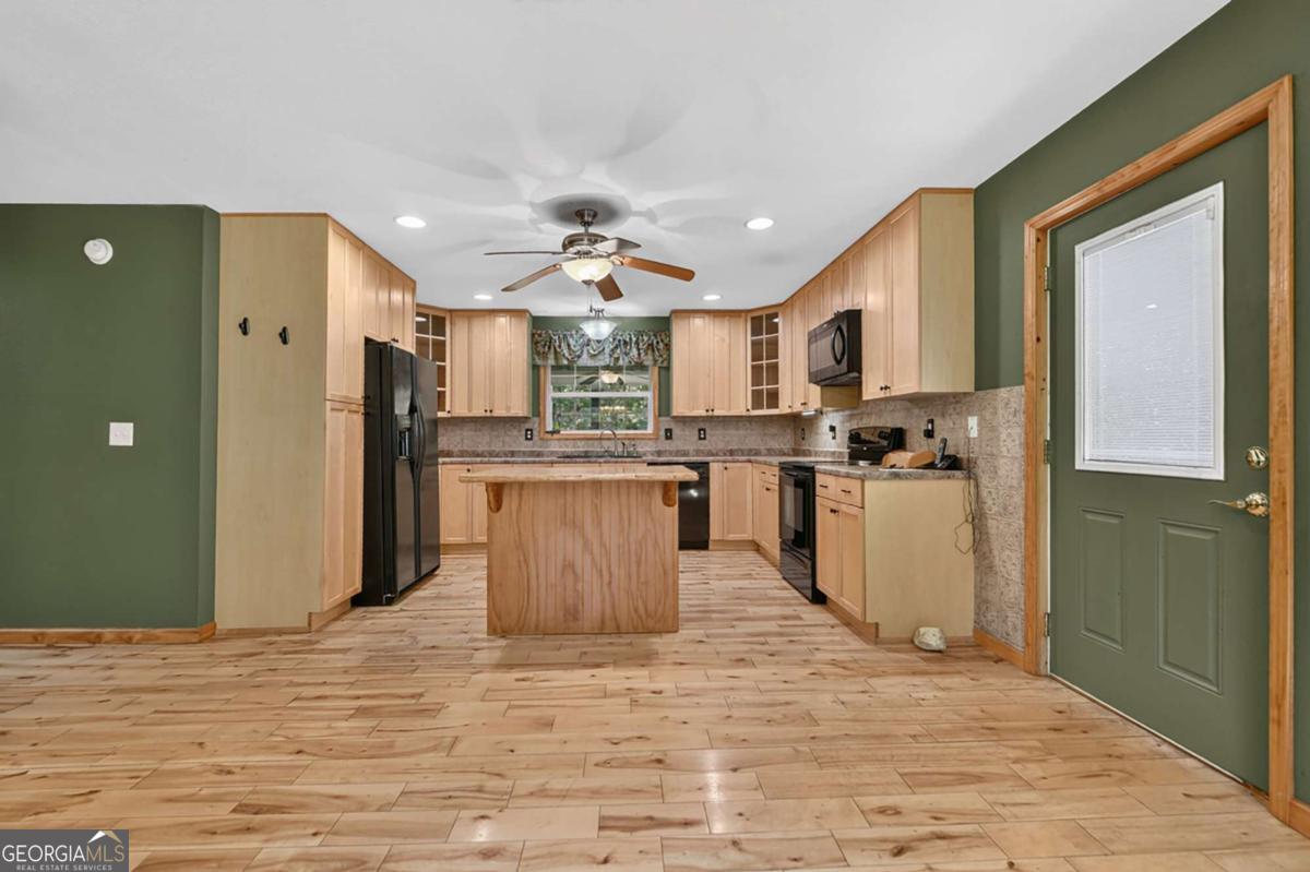 648 Posey Place Property Photo 11