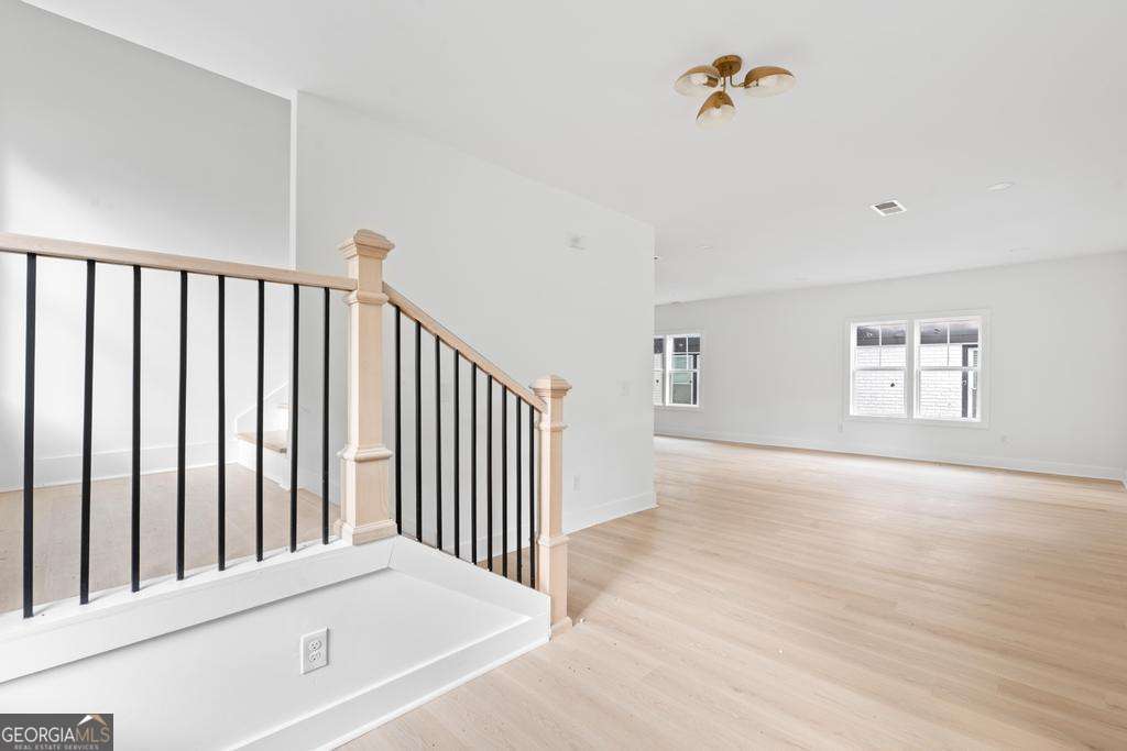 1046 Mayson Turner Road Nw Property Photo 5