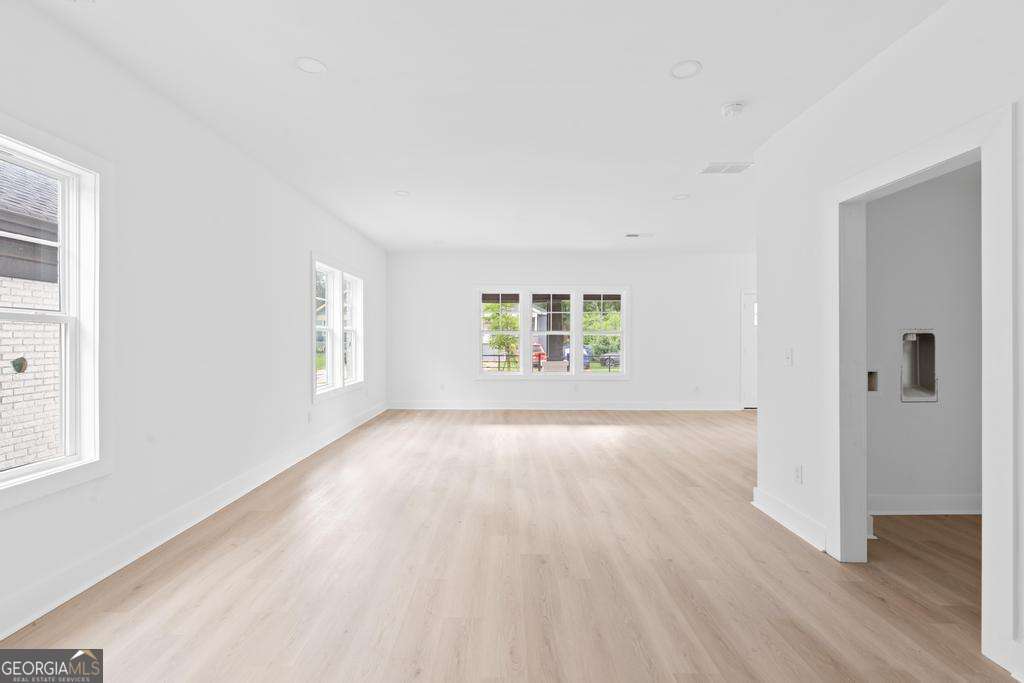 1046 Mayson Turner Road Nw Property Photo 10