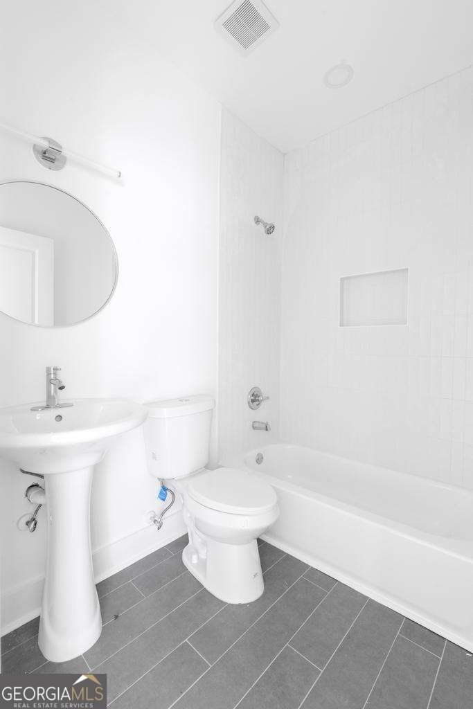 1046 Mayson Turner Road Nw Property Photo 17