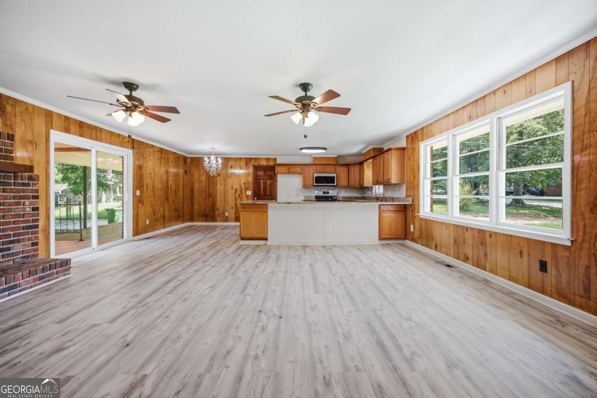 410 Jordan Street Property Photo 8