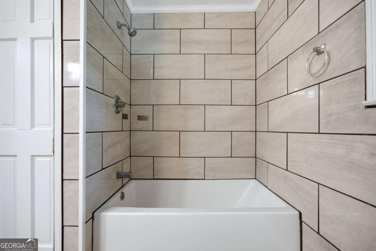 410 Jordan Street Property Photo 21