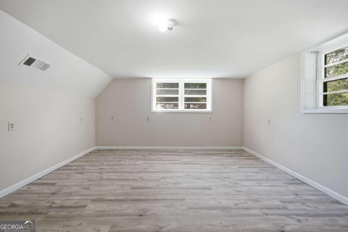 410 Jordan Street Property Photo 29