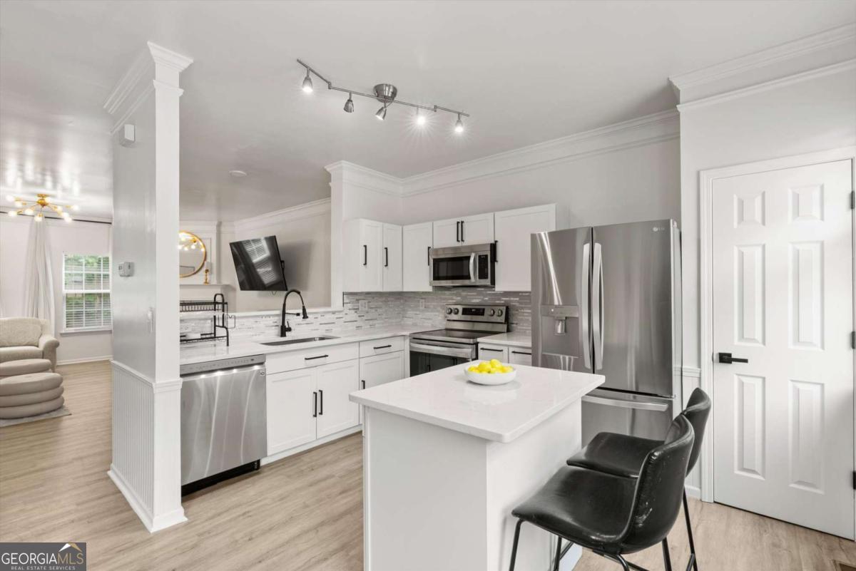 6720 Stoneleigh Way # 9 Property Photo 13