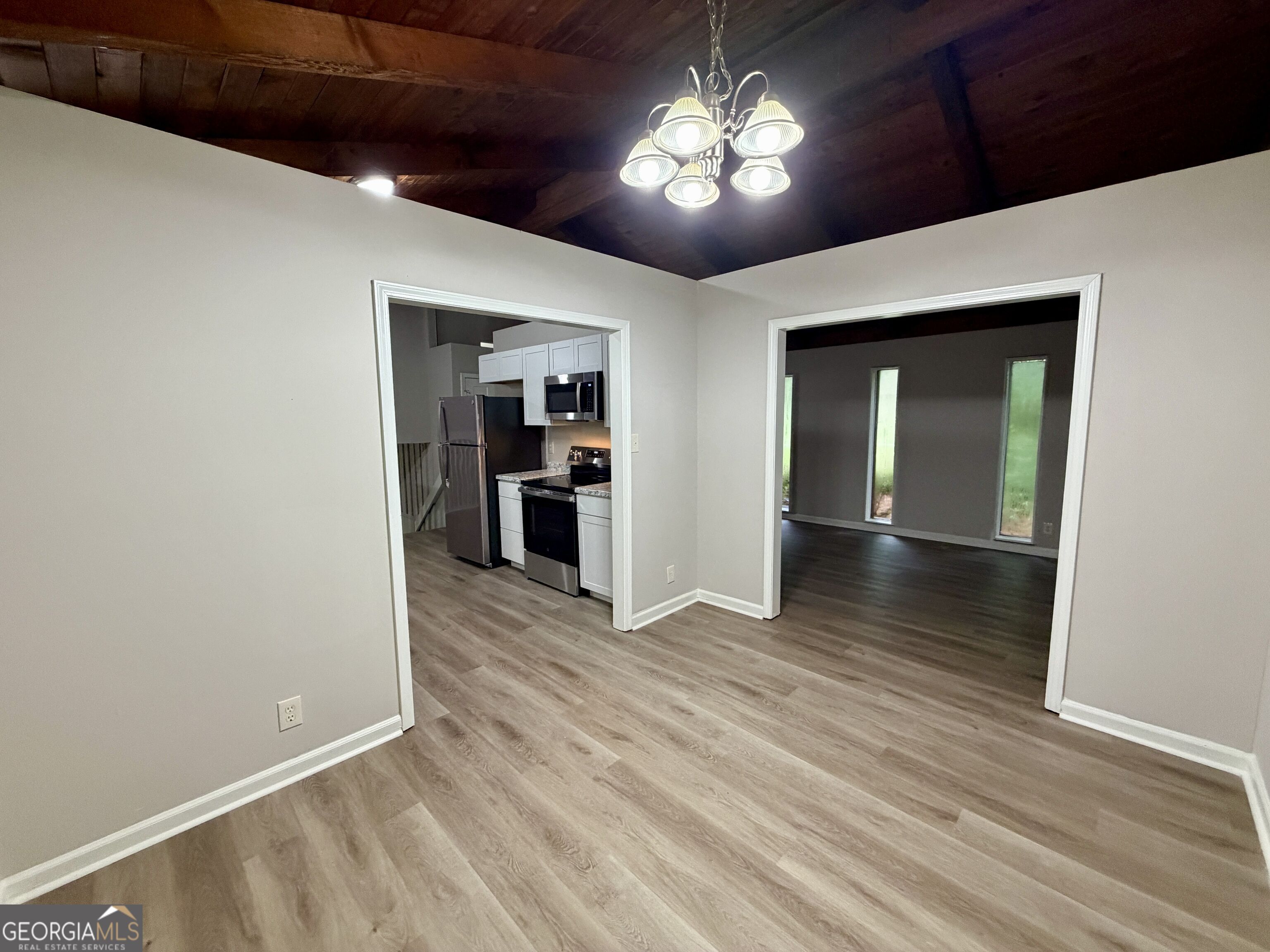 5776 Windermere Court Property Photo 4