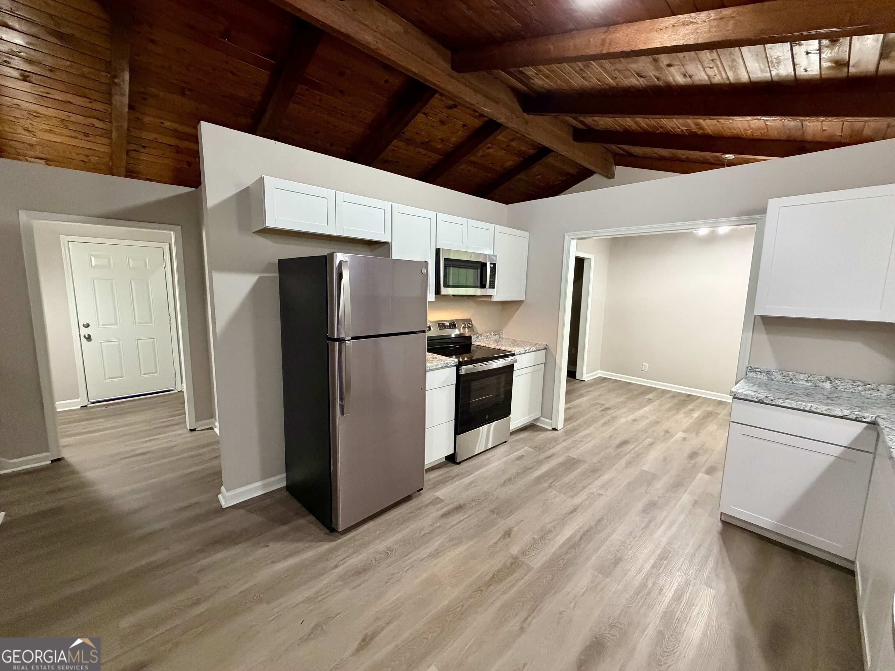 5776 Windermere Court Property Photo 7