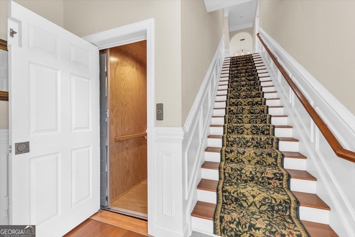 1003 River Oaks Drive Property Photo 12