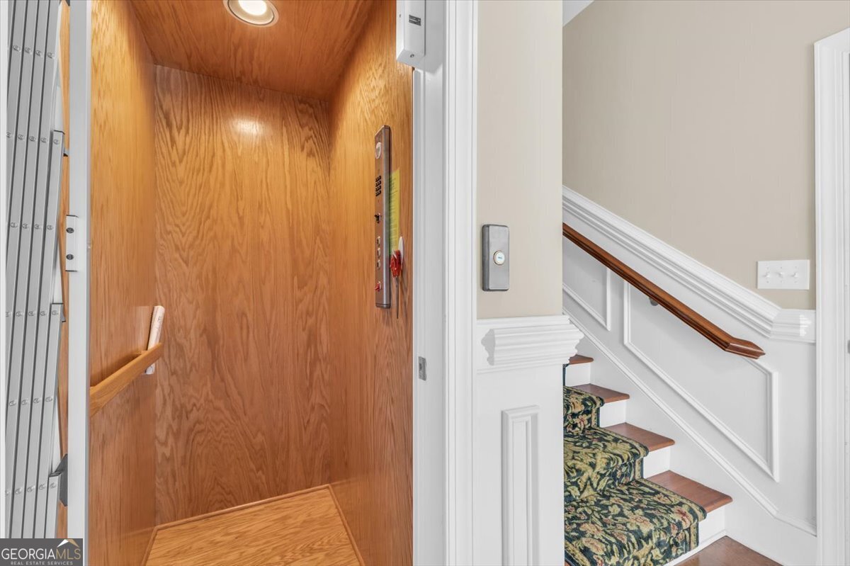 1003 River Oaks Drive Property Photo 14