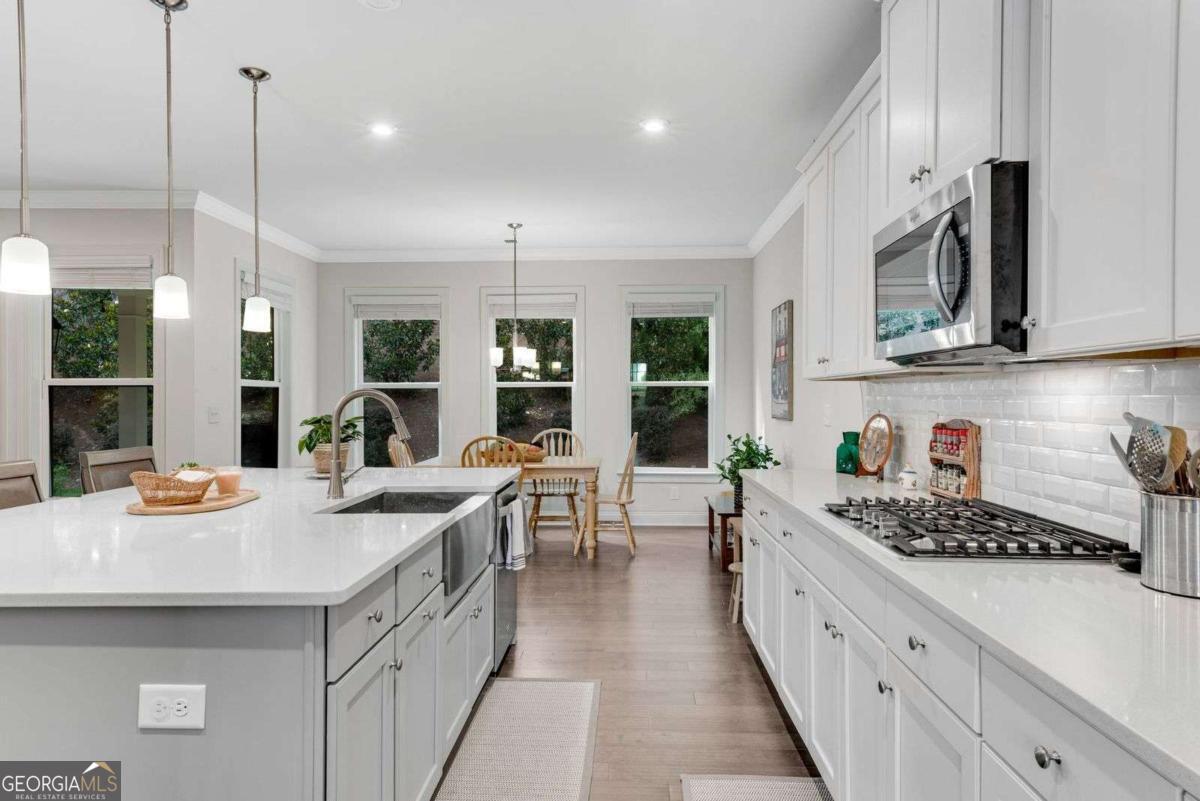 3087 Mountain Shadow Way Property Photo 10